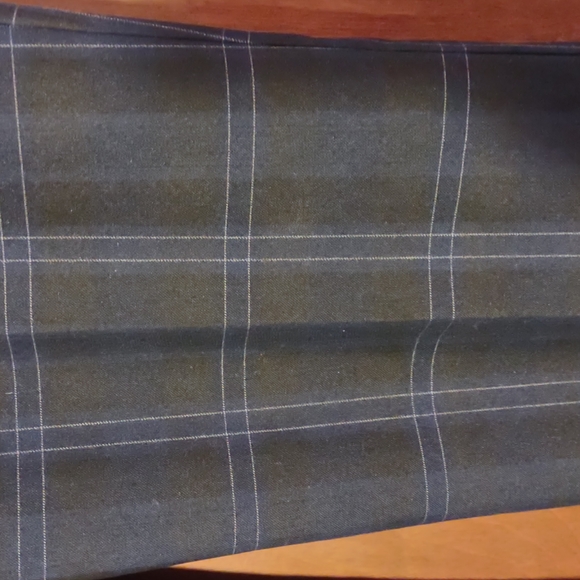 Express Editor Barely Boot low rise stretch slacks. Size 4R. - Picture 4 of 13